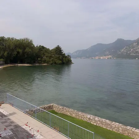 In Lake 2 * Iseo